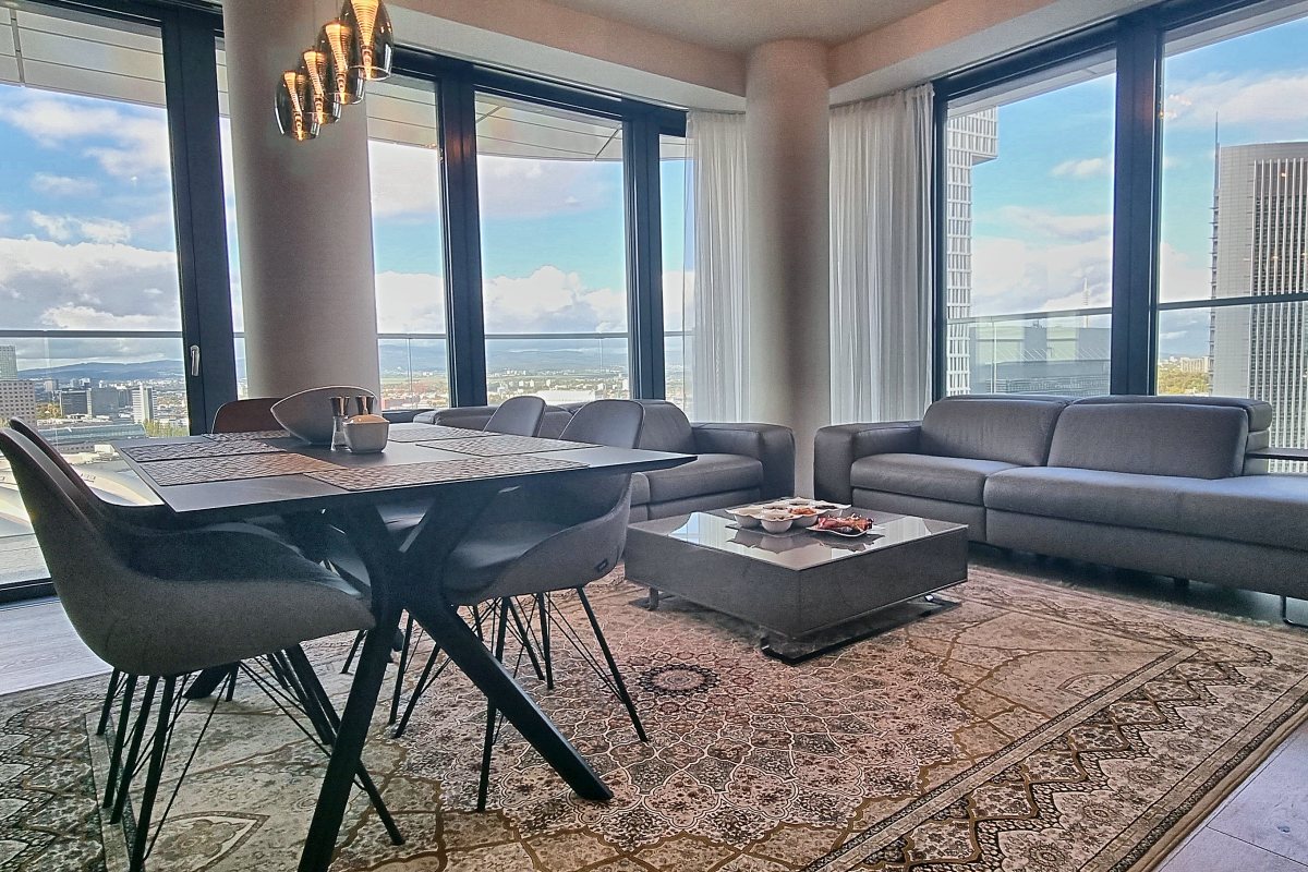 Wohnung mit Skyline-Blick – vermittelt durch DOMB Immobilien